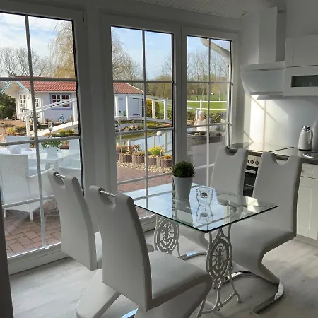 Landhaus-altebruecke Apartamento *