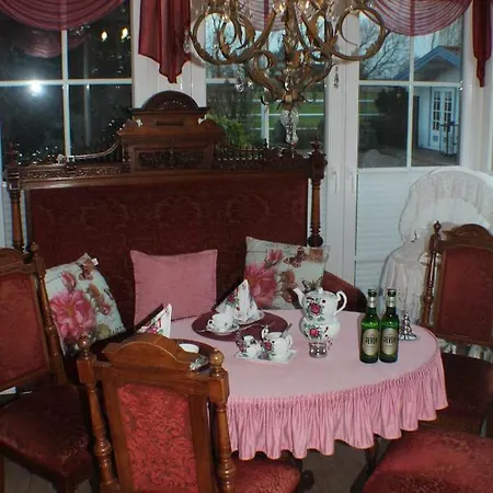 Landhaus-altebrücke *